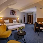 Hotel Val-vignes Colmar Haut-koenigsbourg, The Originals Relais Saint-Hippolyte (Haut-Rhin)