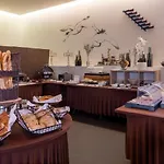 Val-vignes Colmar Haut-koenigsbourg, The Originals Relais 4* Saint-Hippolyte (Haut-Rhin)