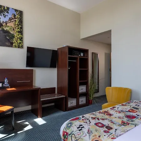 Val-vignes Colmar Haut-koenigsbourg, The Originals Relais