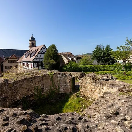 Hotel Val-vignes Colmar Haut-koenigsbourg, The Originals Relais Saint-Hippolyte (Haut-Rhin)