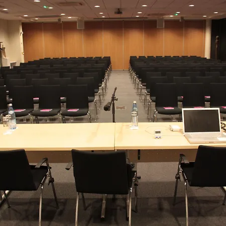 Val-vignes Colmar Haut-koenigsbourg, The Originals Relais 4* Saint-Hippolyte (Haut-Rhin)