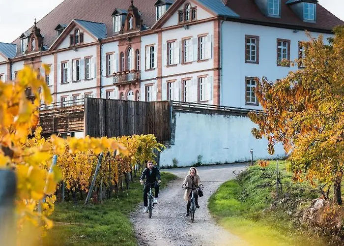 Hotel Val-vignes Colmar Haut-koenigsbourg, The Originals Relais Saint-Hippolyte (Haut-Rhin)
