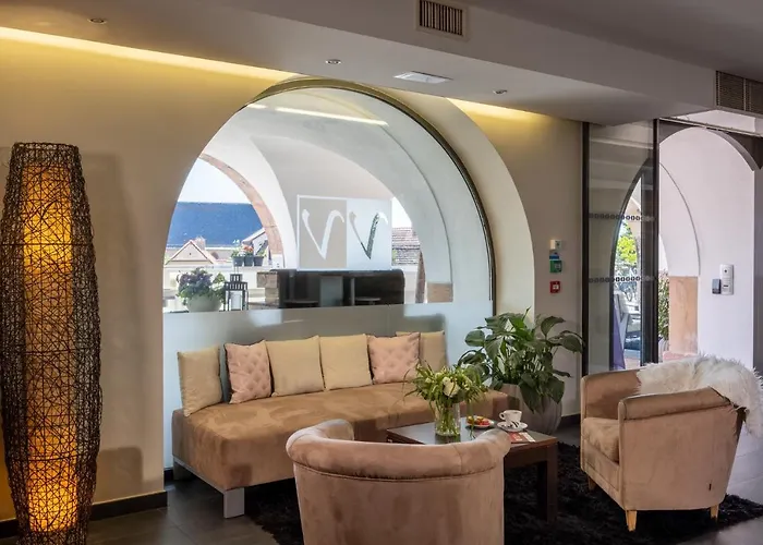 Val-vignes Colmar Haut-koenigsbourg, The Originals Relais 4* Saint-Hippolyte (Haut-Rhin)