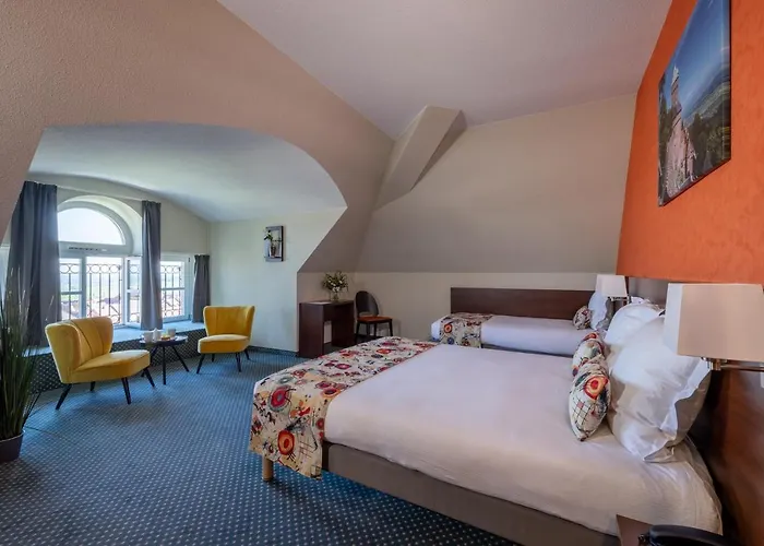 Val-vignes Colmar Haut-koenigsbourg, The Originals Relais 4* Saint-Hippolyte (Haut-Rhin)