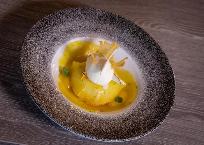 Hotel Val-vignes Colmar Haut-koenigsbourg, The Originals Relais Saint-Hippolyte (Haut-Rhin)