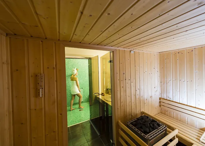 Val-vignes Colmar Haut-koenigsbourg, The Originals Relais Hotel Saint-Hippolyte (Haut-Rhin)