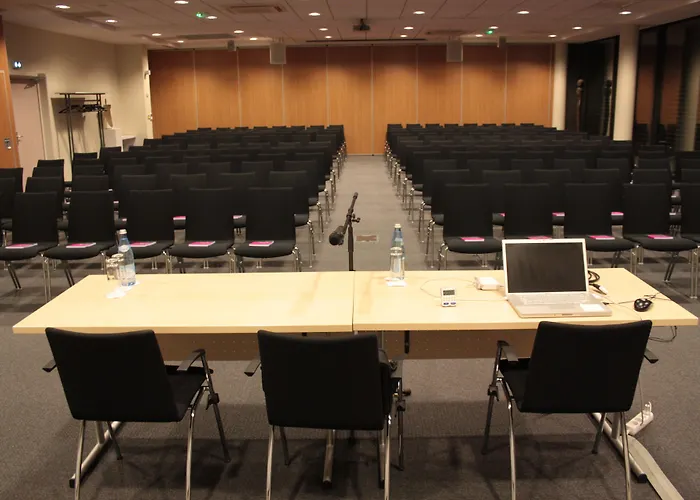 Val-vignes Colmar Haut-koenigsbourg, The Originals Relais 4* Saint-Hippolyte (Haut-Rhin)