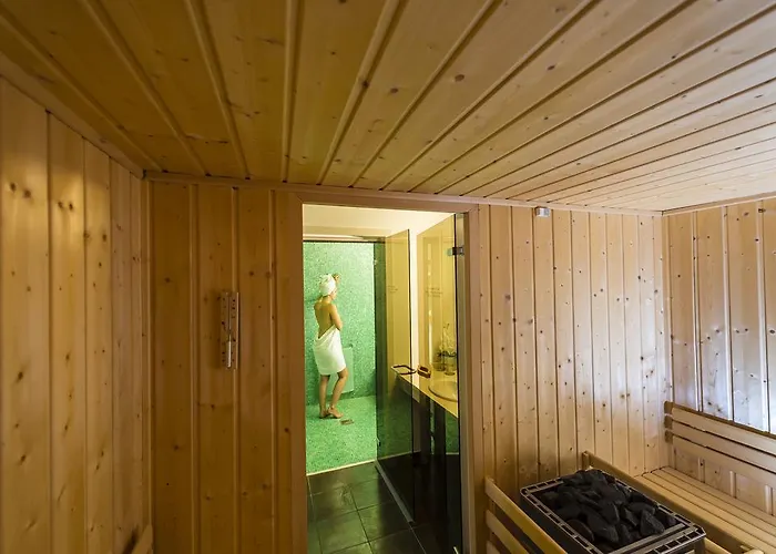 Val-vignes Colmar Haut-koenigsbourg, The Originals Relais Hotel 4*